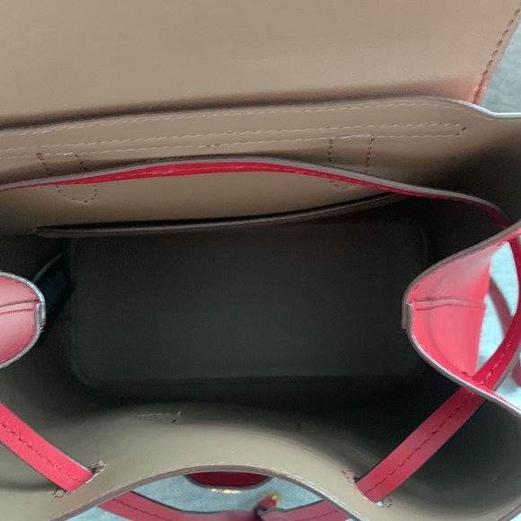 Beautiful 🍒 Leather Ralph Lauren Backpack😍 - Picture 4 of 8